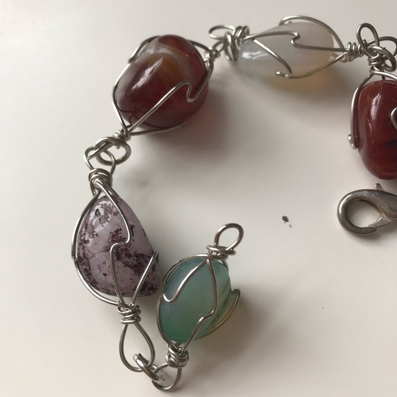 DONATING 8/1! | Beautiful gemstone wire bracelet - Picture 3 of 6